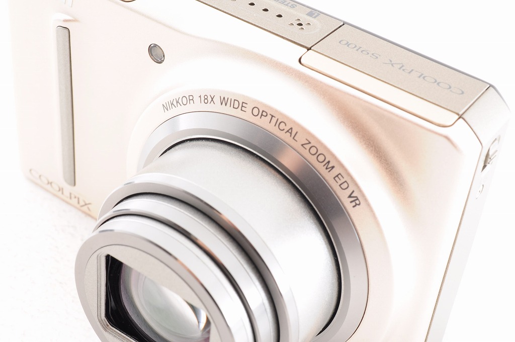 Nikon COOLPIX S9100 12.1MP 18X Zoom Compact Digital Camera